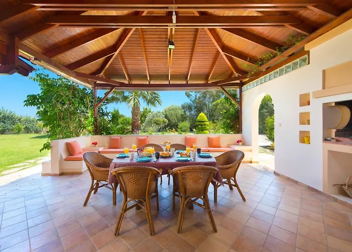 Amelia Villa Gennadi